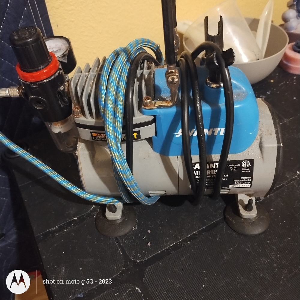 Air compressor - Picture 3 of 4